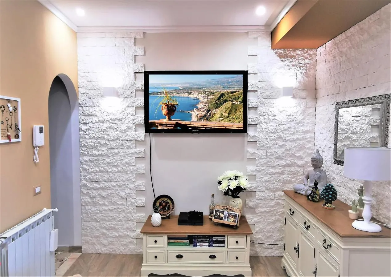 Casa Le Maioliche Apartment Giardini Naxos